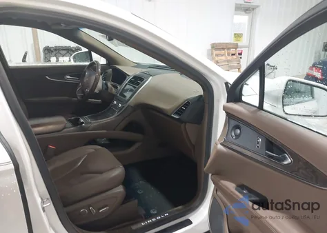 2017 Lincoln Mkx Reserve z USA, uszkodzony, nr VIN 2LMPJ8LR2HB153676